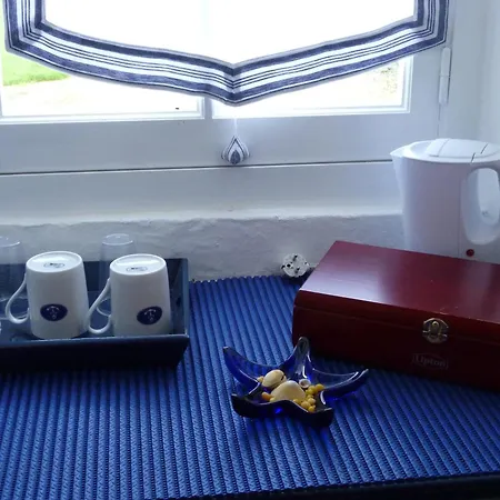 Bed & Breakfast Manoir De L'hermerel 3*