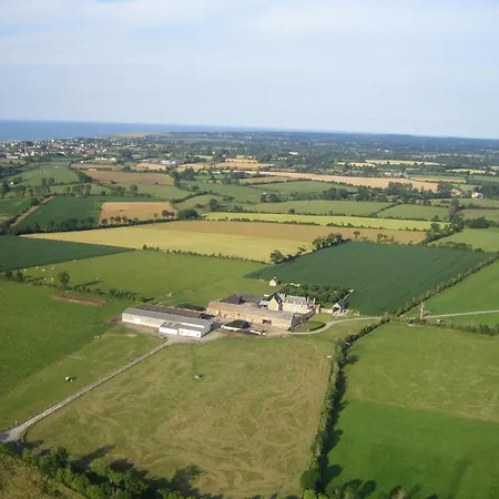 Bed & Breakfast Manoir De L'hermerel 3*